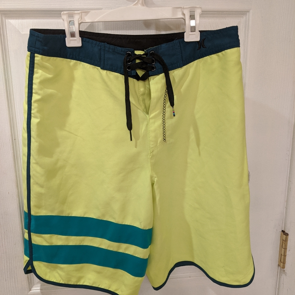 Hurley boardshorts